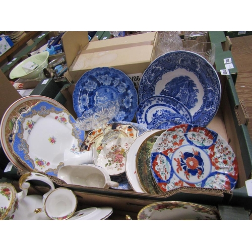 304 - BOX OF CERAMICS AND GLASS TO INCL B&W TRANSFER PRINTED WARES