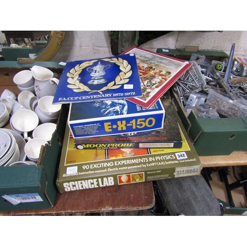 342 - VINTAGE GAMES ETC TO INCL SCIENCE LAB