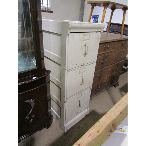 586 - EARLY 20c GLOBE WERNICKE FILING CABINET