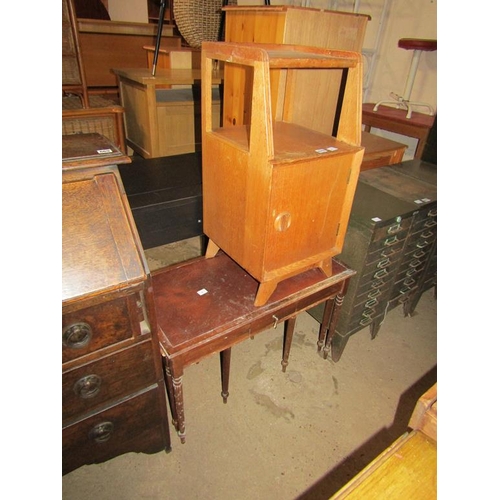 670 - OAK BEDSIDE CUPBOARD AND A LEATHER TOP TABLE