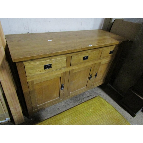 680 - MODERN OAK SIDEBOARD