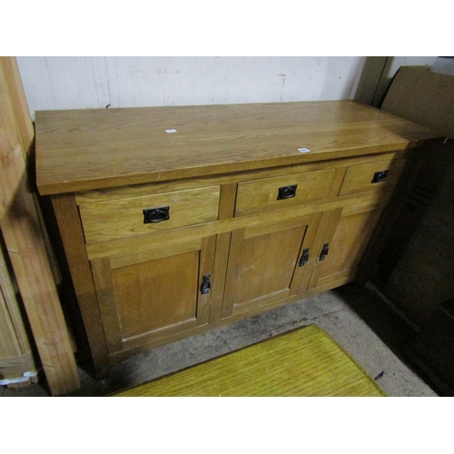 680 - MODERN OAK SIDEBOARD