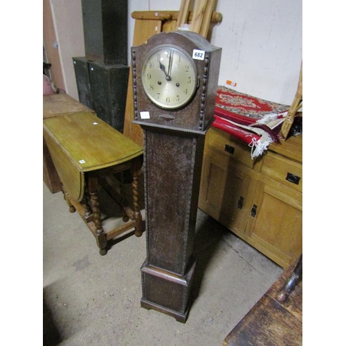 682 - GRANDMOTHER CLOCK