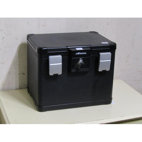 701 - SMALL SAFE