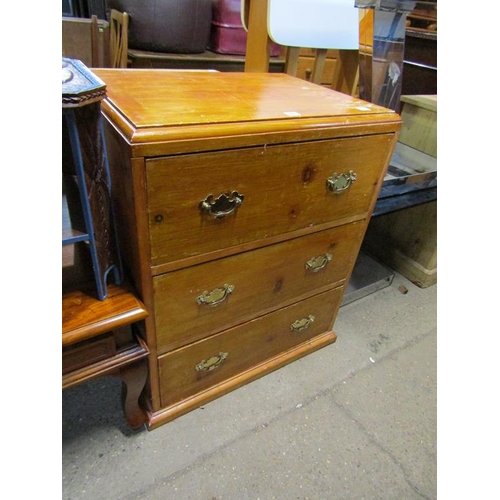 741 - PINE 3 DRAWER CHEST