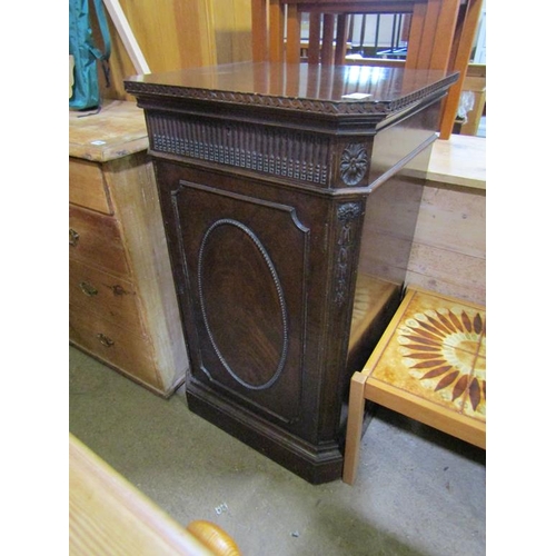 769 - EDWARDIAN MAHOGANY GRAMOPHONE CABINET