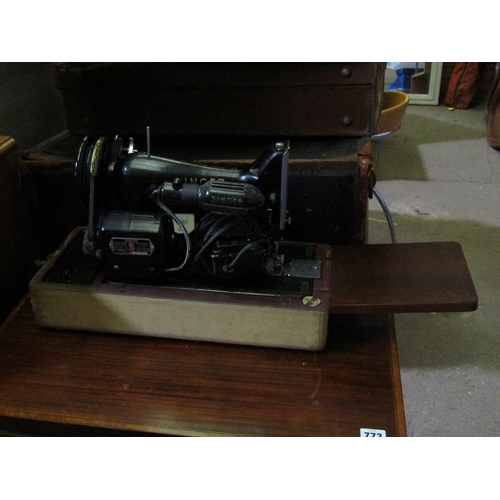 774 - SINGER SEWING MACHINE