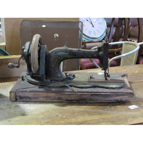 785 - VINTAGE SEWING MACHINES