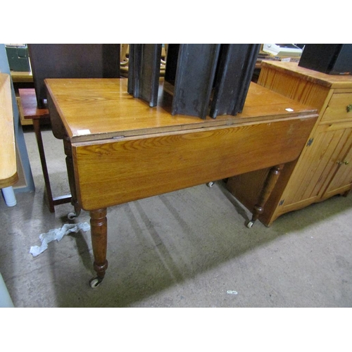 806 - VICTORIAN DROP LEAF TABLE