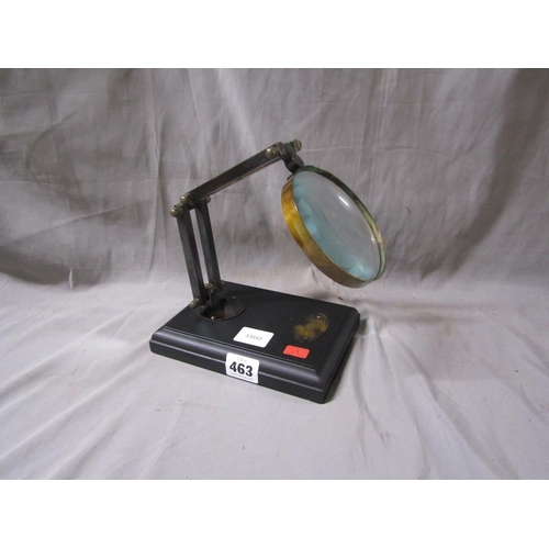 463 - MAGNIFIER ON STAND