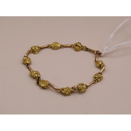 1550 - GOLD NUGGET BRACELET