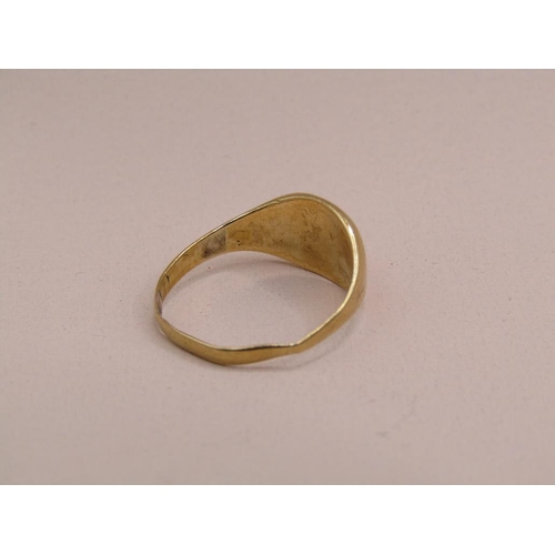 1556 - GOLD SIGNET RING SIZE H 1/2