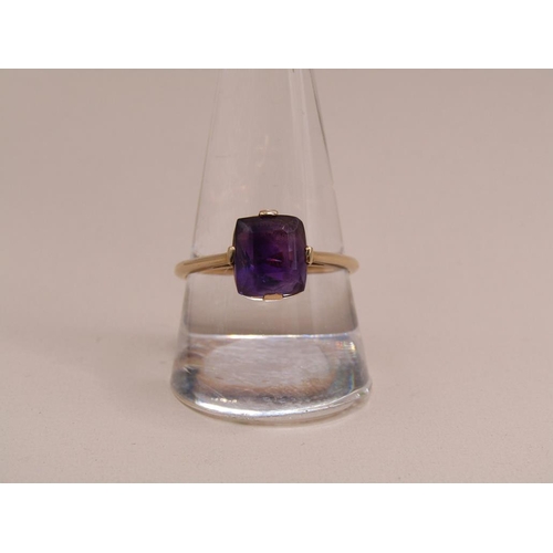 1557 - GOLD AMETHYST COLOURED STONE RING SIZE P 1/2