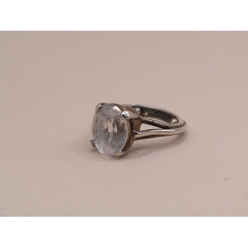 1569 - SILVER STONE SET RING SIZE H 1/2