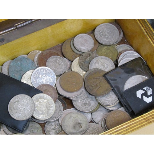 1677 - BOX OF MIXED COMMEMORATIVE AND OTHER COINS