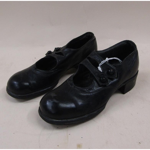 1349 - PAIR OF EARLY 20C CHILDS BLACK LEATHER SHOES