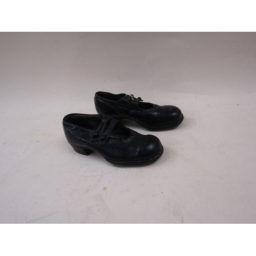 1349 - PAIR OF EARLY 20C CHILDS BLACK LEATHER SHOES