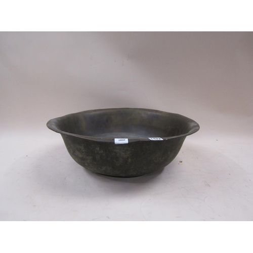 1422 - ANTIQUE COPPER BOWL, 52CM W