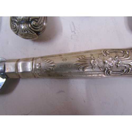 1740 - SILVER HANDLED CUTLERY, BOX OF SILVER HANDLED BUTTER KNIVES