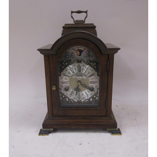 1461 - WALNUT CASED MANTEL CLOCK, 23CM H