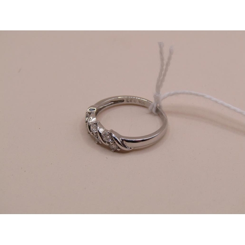 1606 - WHITE GOLD DIAMOND RING SIZE N