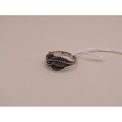 1617 - SILVER FEATHER RING