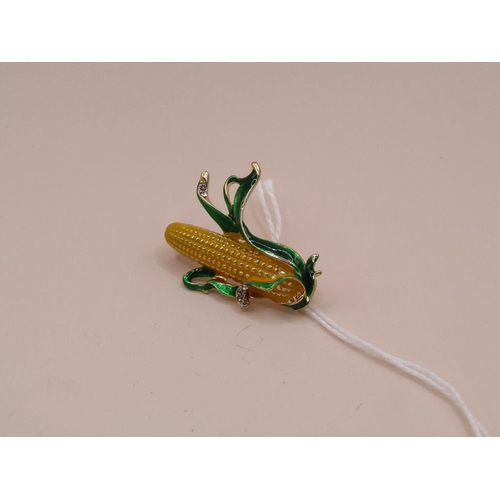 1632 - ENAMEL CORN ON THE COB BROOCH