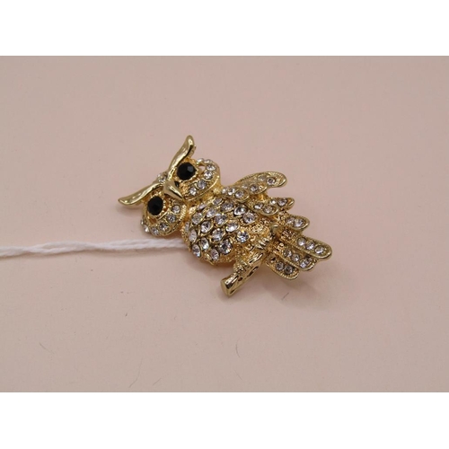 1634 - CRYSTAL OWL BROOCH