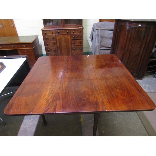 1971 - GEORGIAN DROP LEAF PAD FOOT DINING TABLE 127 x 75 cms