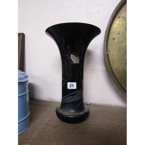 21 - GERMAN CERAMIC VASE