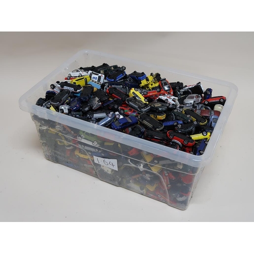 1307 - BOX OF MIXED DIECAST VEHICLES