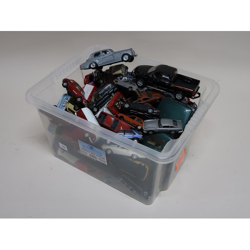 1325 - BOX OF MIXED DIECAST VEHICLES