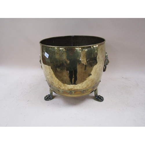 1460 - LATE 19C BRASS JARDINIERE WITH LION MASKS AND PAW FEET, 40CM DIAM