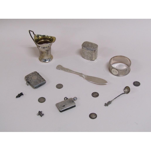 1512 - SMALL SILVER CREAM JUG, VESTAS, GEORGIAN SILVER BOX AND COVER, NAPKIN RINGS, COINS, ETC