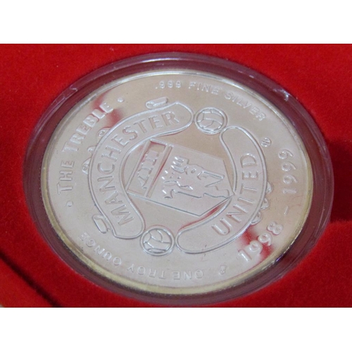 1515 - BOX SET OF MAN UTD TREBLE WINNERS SILVER GILT COMMEMORATIVE COINS