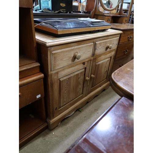 609 - MODERN PINE SIDEBOARD