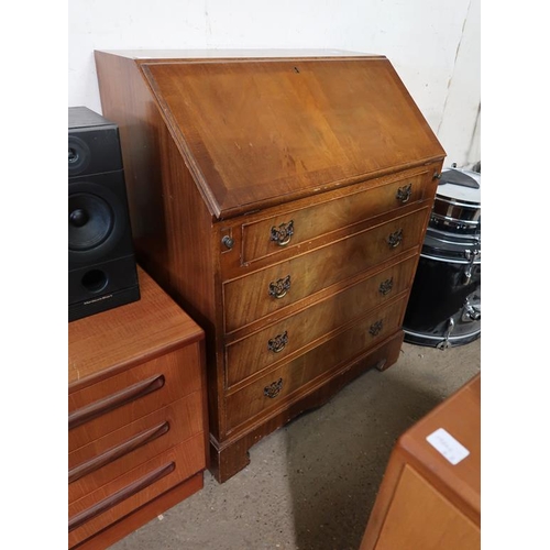 633 - REPRODUCTION MAHOGANY BUREAU