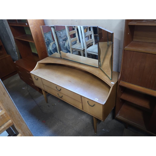 687 - OAK DRESSING TABLE