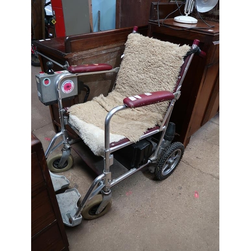 879 - WHEELCHAIR