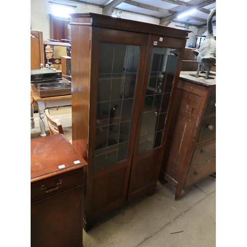 889 - EDWARDIAN OAK BOOKCASE