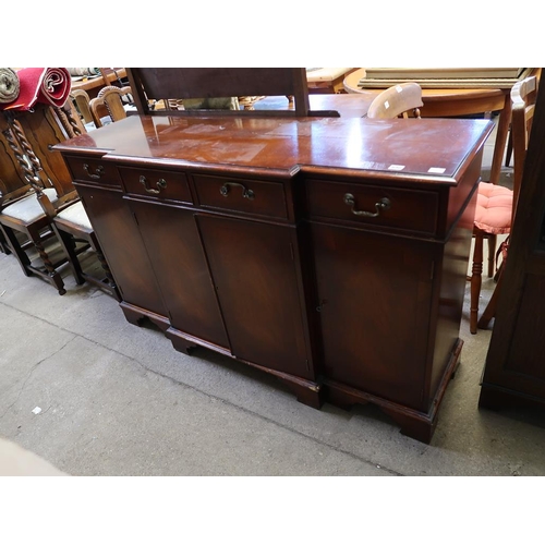 890 - MAHOGANY SIDEBOARD