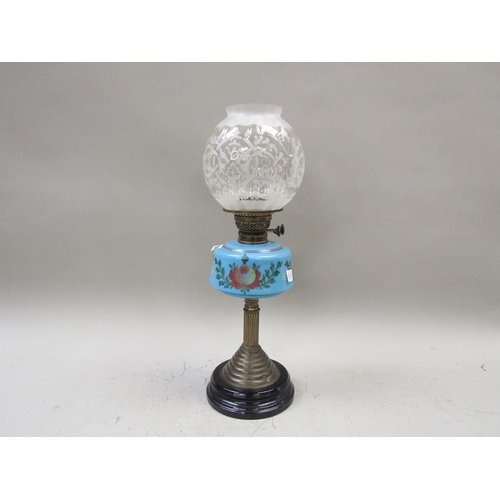 1566 - LATE VICTORIAN OIL LAMP WITH OPAQUE BLUE FONT AND BRASS COLUMN, 59CM H
