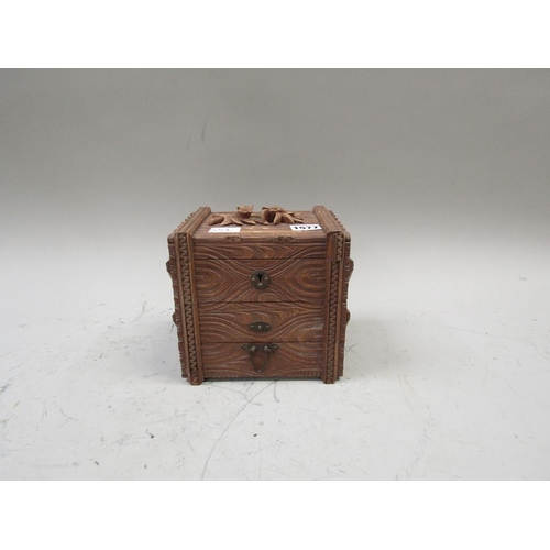 1577 - CARVED WOOD JEWEL BOX