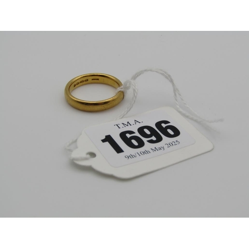 Lot 1696      