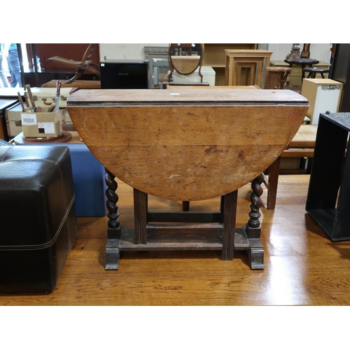 618 - OAK DROP LEAF TABLE