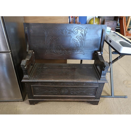 673 - OAK MONKS BENCH