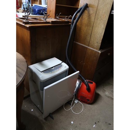 693 - HOOVER, AIR CONDITIONING UNIT ETC
