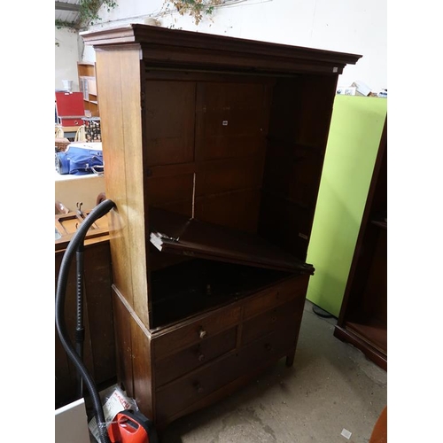 694 - VICTORIAN OAK LINEN PRESS