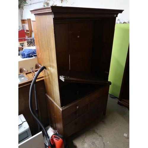 694 - VICTORIAN OAK LINEN PRESS