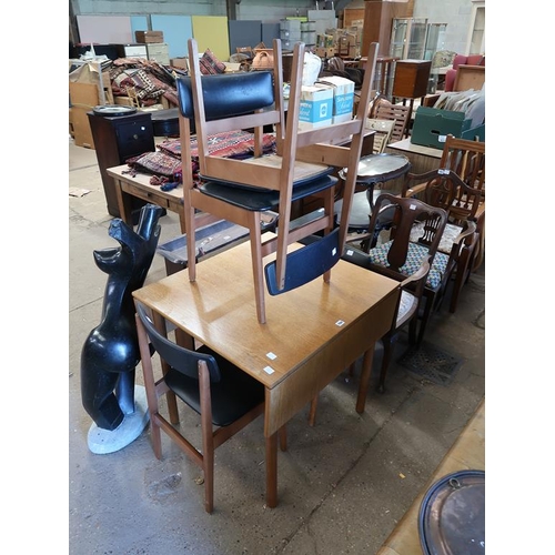 784 - DROP LEAF TABLE AND FOUR CHAIRS